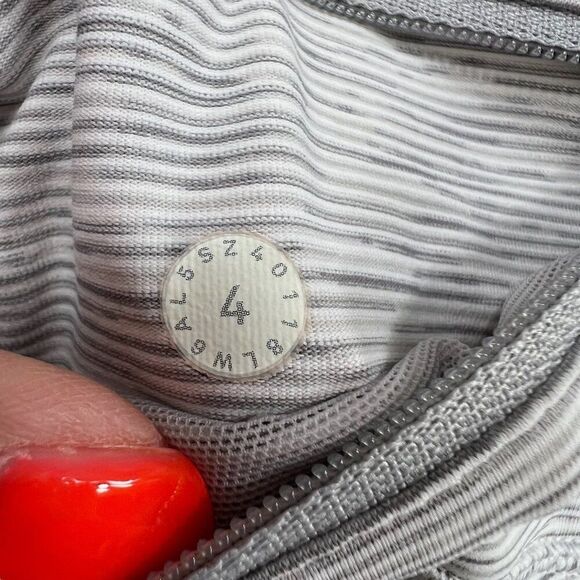 Lululemon Speed Up Crop 21" Inseam Wee Are From Space Grey Size 4 - Picture 4 of 7